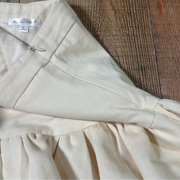 Line & Dot Cream Bubble Balloon Mini Skirt Size Small Balloon Hem Lined Romantic - Picture 6 of 8